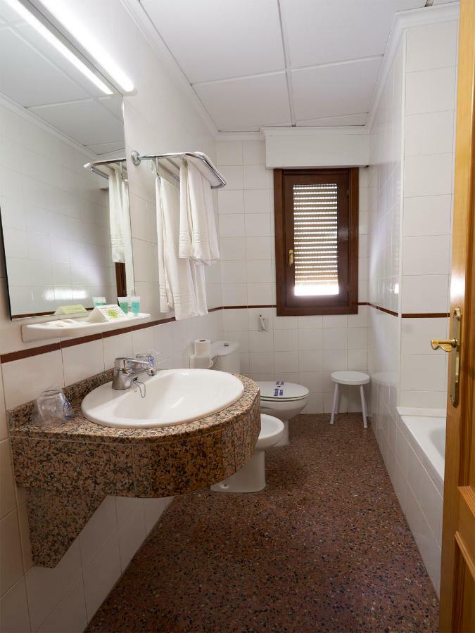 Hotel Anna コセンタイナ エクステリア 写真